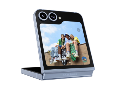 Image of the Samsung Flip taking a photo and showing the preview on the top of the phone