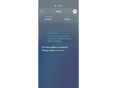 Screenshot of a Samsung device on a phone call where it is translating a what a Spanish speaker is saying on the other end of the phone to English 